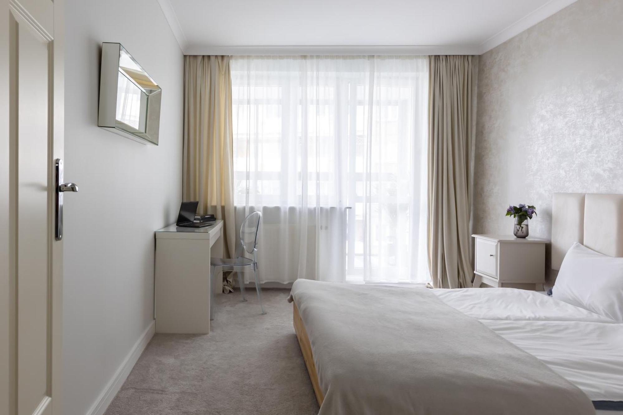 Apartament,Nowe Miasto 2Pokoje, 4Osoby, Parking, Loggia, Udogodnienia Dla Dzieci Poznan Exterior photo
